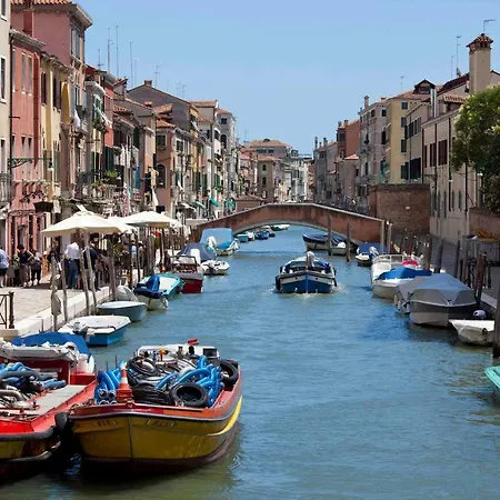 Di.gianfranco Piano Nobile Apartament *