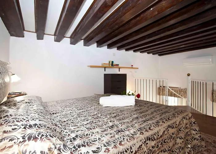Di.gianfranco Piano Nobile Apartment